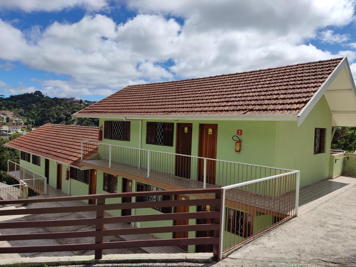 Pousada Portal Da Serra Campos do Jordao Exterior photo